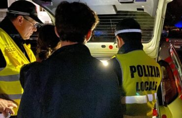 Controlli etilometro polizia locale-2